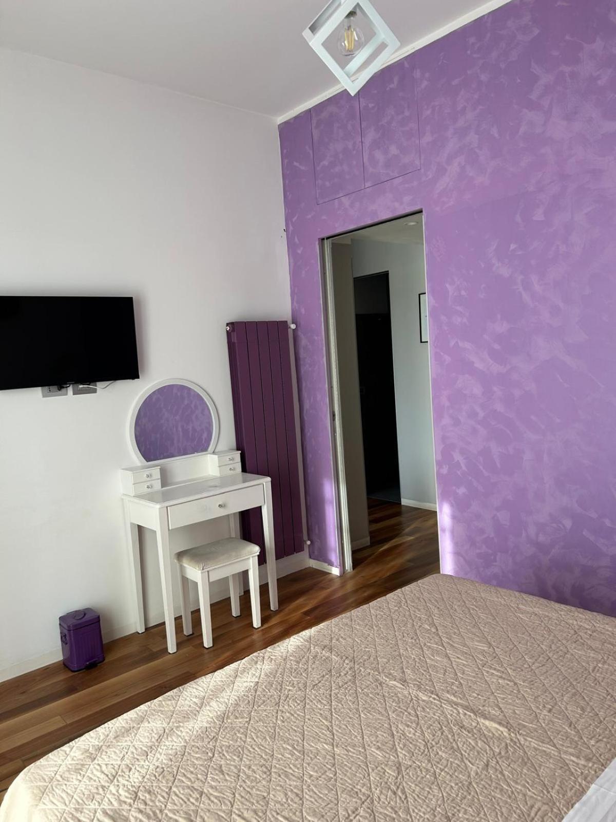 B&B Serangi - Il Piacere Di Sentirsi A Casa Cercola Exteriör bild