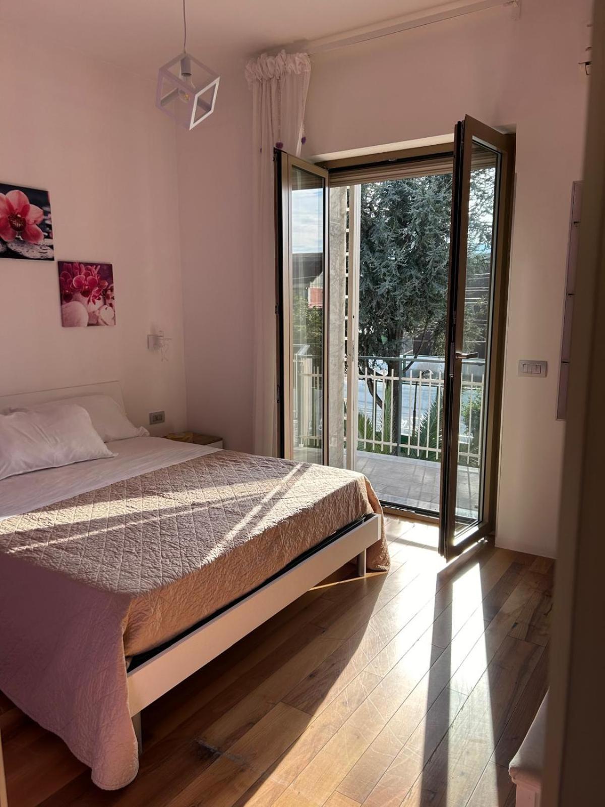 B&B Serangi - Il Piacere Di Sentirsi A Casa Cercola Exteriör bild