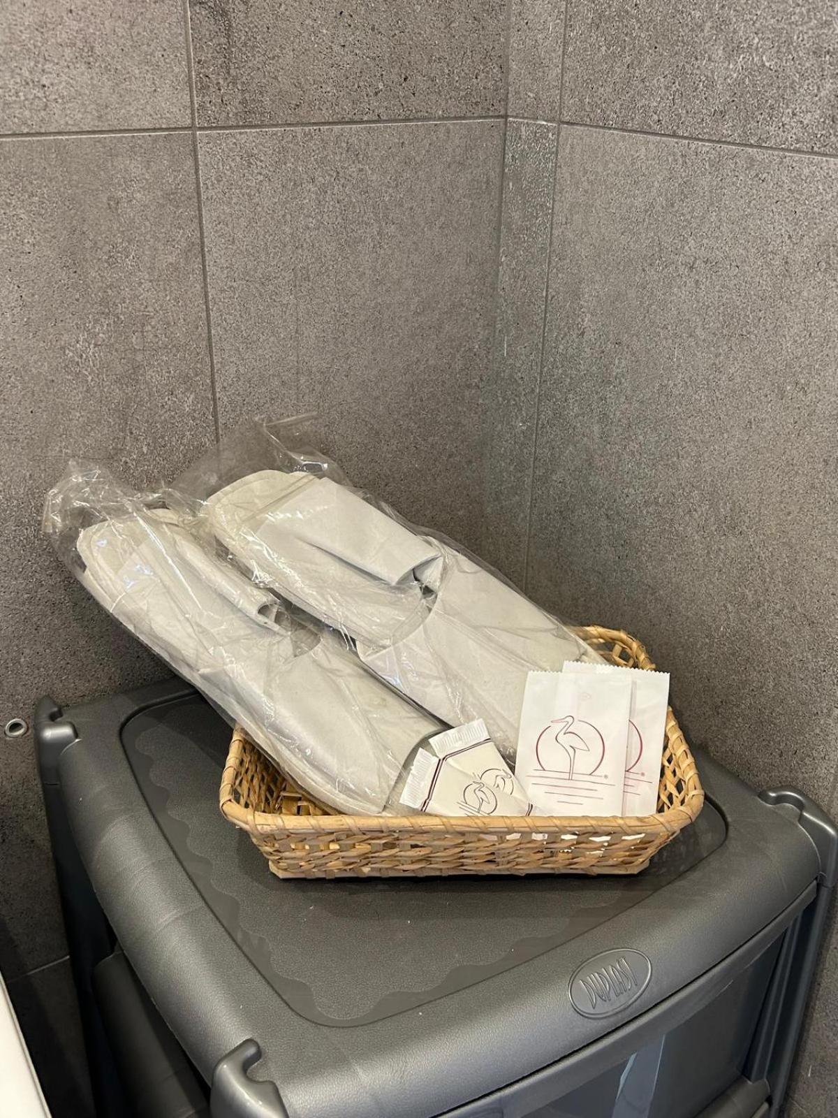 B&B Serangi - Il Piacere Di Sentirsi A Casa Cercola Exteriör bild